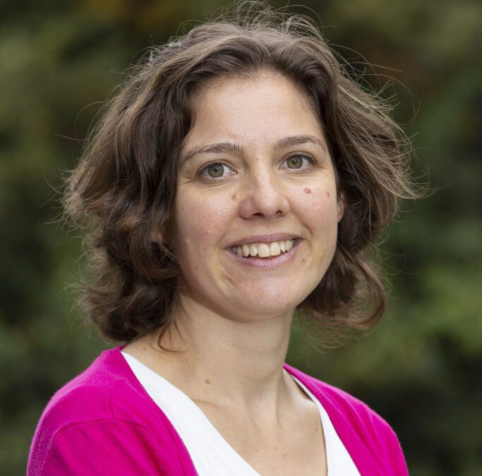 Cathie Wells