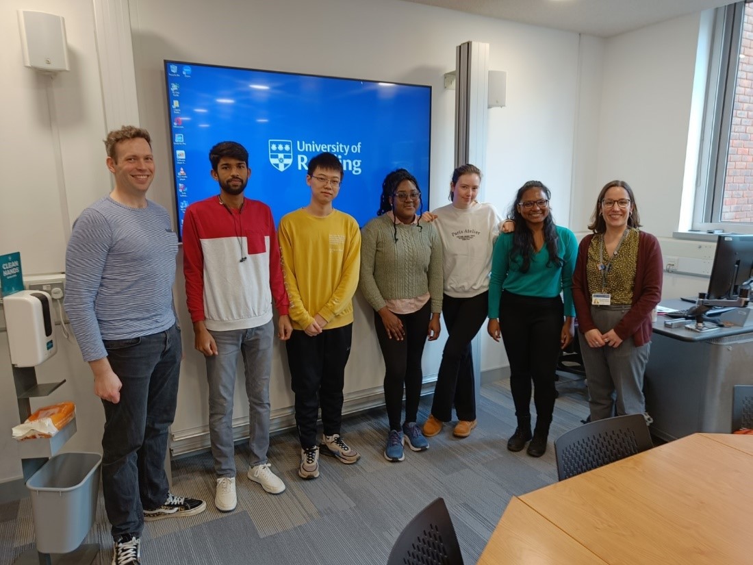 Photo of Cohort 2022/23 of the Values and Ethics module with Dr Harley Pope.